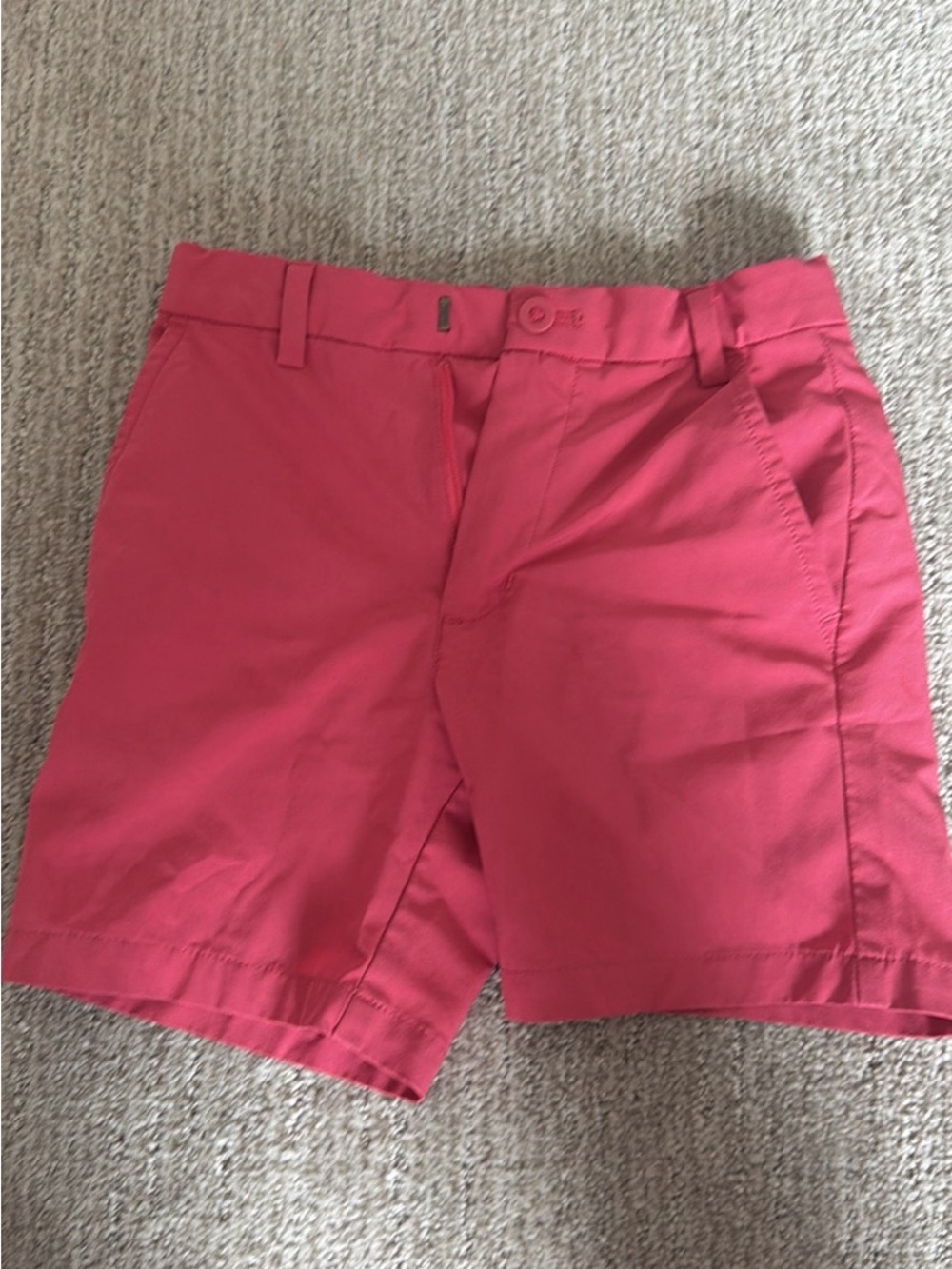 Vineyard Vines Performance Shorts Size 5